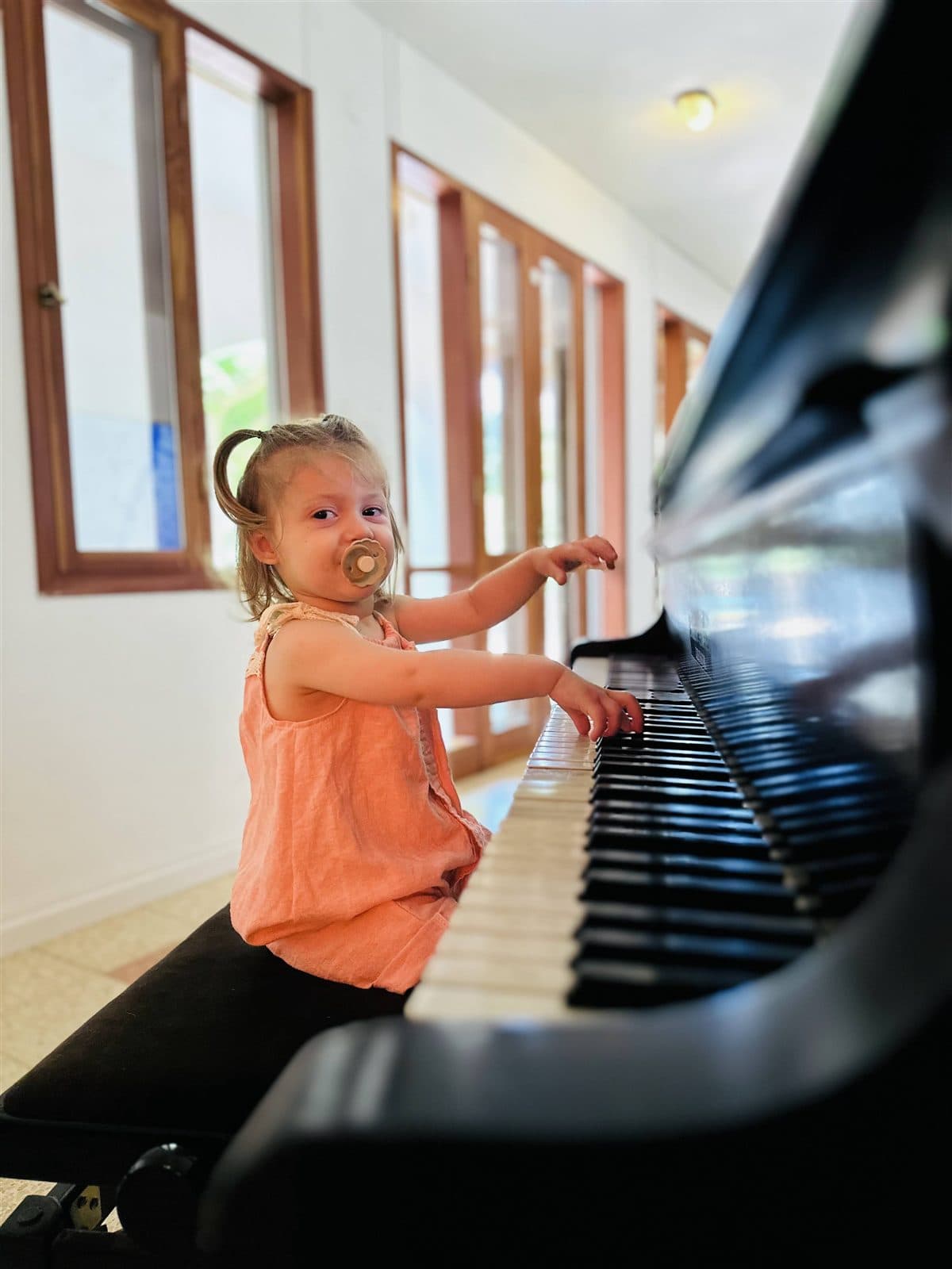 Little hands at the 1871 grand